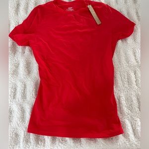 SKIME/ NWT / Size Small in Ruby / Fits Everybody T